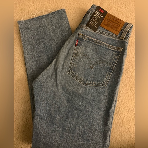 Levi's Wedgie Straight Fit Jeans in Tango
Hustle Medium Wash Sz 25 - Picture 1 of 6